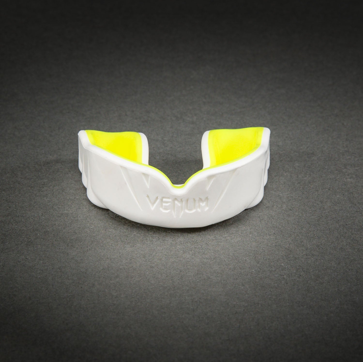 Venum Challenger Mouthguard - Adult - Multiple Colours - Image 3