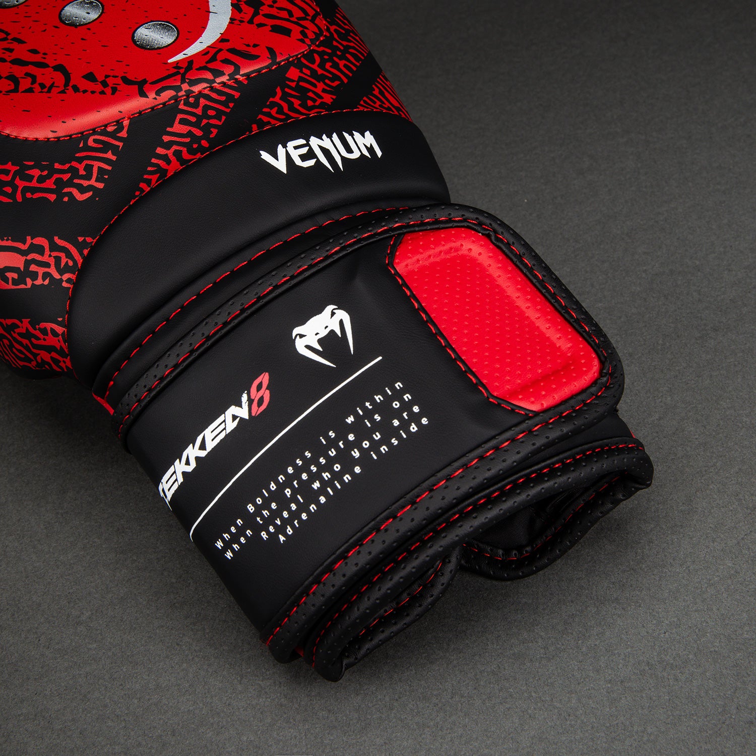 Venum x TEKKEN 8 Boxing Gloves - Kazuya - Red/Black - Image 3
